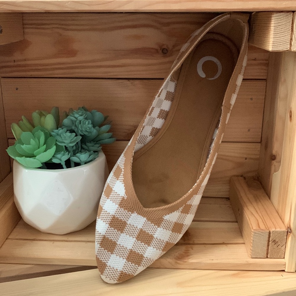 Knit flats